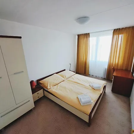 Turisticka Pri Skolskom Internate Medicka 2 Guest house Kosice