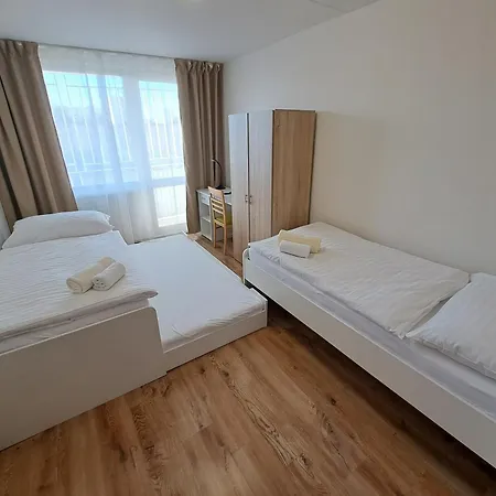 Penzión pre hostí Turisticka Pri Skolskom Internate Medicka 2 *