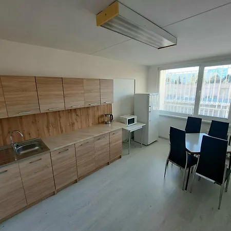 Turisticka Pri Skolskom Internate Medicka 2 Gasthuis *