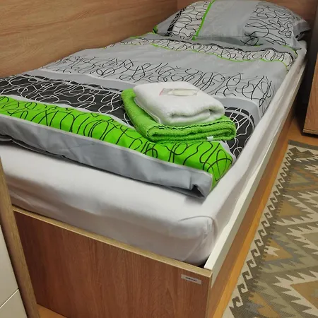 Turisticka Pri Skolskom Internate Medicka 2