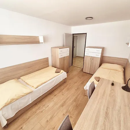 Penzión pre hostí Turisticka Pri Skolskom Internate Medicka 2