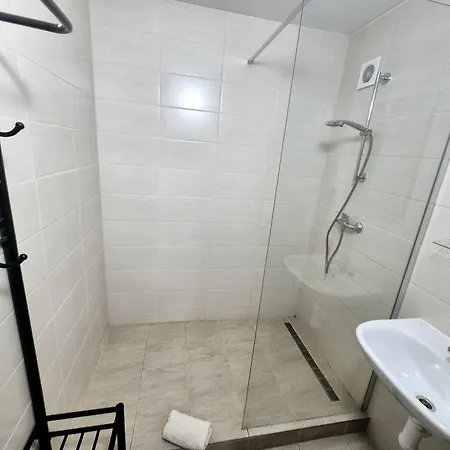 Turisticka Pri Skolskom Internate Medicka 2 * Kosice
