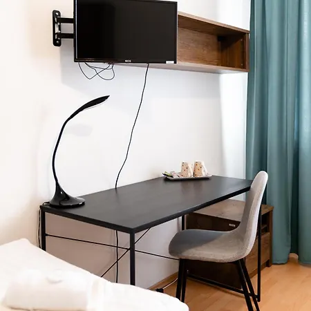 Turisticka Pri Skolskom Internate Medicka 2 * Kosice