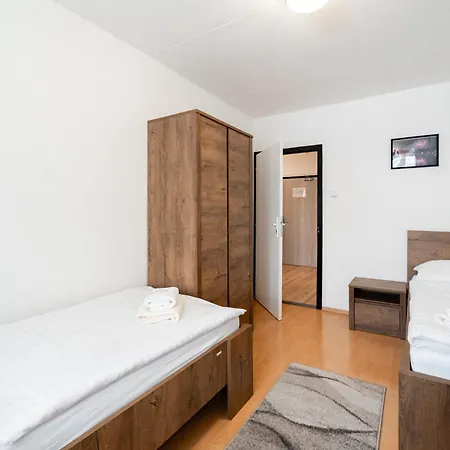 Turisticka Pri Skolskom Internate Medicka 2 Penzión pre hostí Kosice