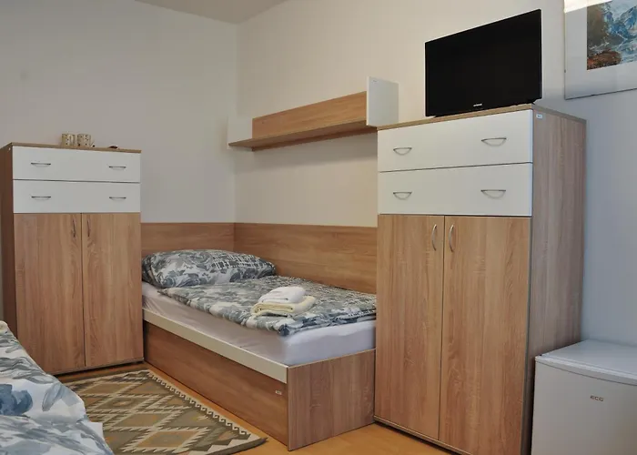 Pensjonat Turisticka Pri Skolskom Internate Medicka 2