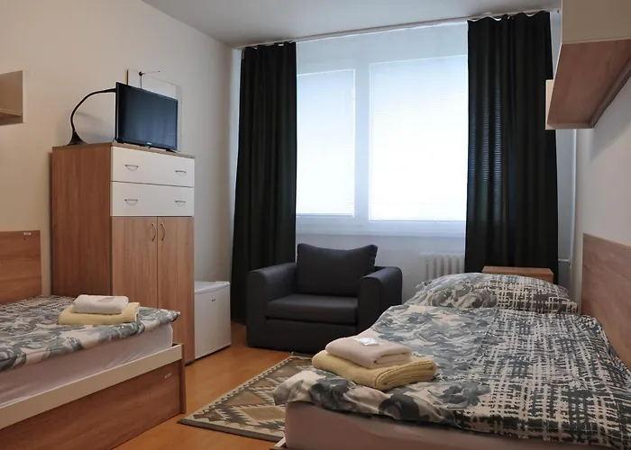 Pensjonat Turisticka Pri Skolskom Internate Medicka 2 *